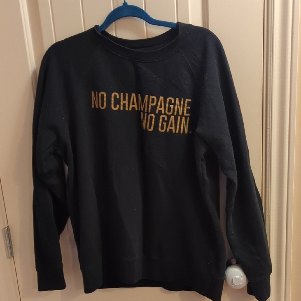 Brunette The Label 🇨🇦 Black Sweater with Gold Letters Sz.L/Xl